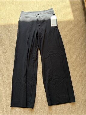 Lululemon Groove Wide-Leg High Rise Pant Regular, size 10, Black
